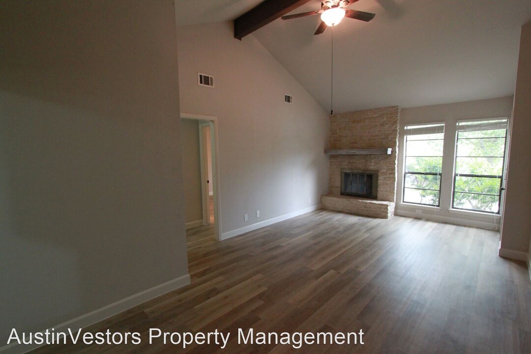 6811 Thorncliffe Dr in Austin, TX - Building Photo