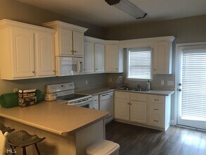 8100 Burkhalter Rd-Unit -700 in Statesboro, GA - Building Photo - Building Photo