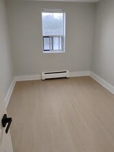 Parkview Manor in Oakville, ON - Building Photo - Building Photo