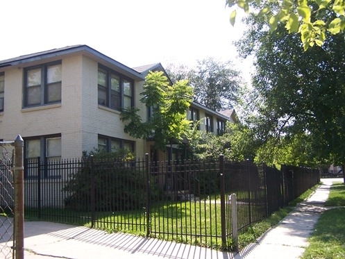 Woodside Apartments in Houston, TX - Building Photo