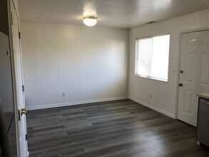 205 N Geneva Rd in Provo, UT - Building Photo - Building Photo
