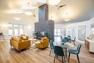 Emerald Gardens in Pittsburgh, PA - Building Photo