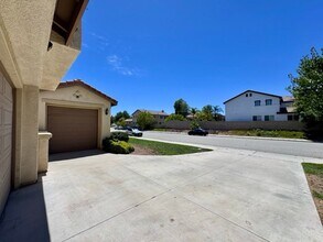 35862 Banyan Rim Dr in Wildomar, CA - Building Photo - Building Photo