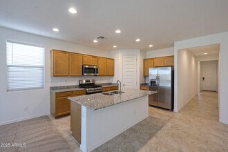 25180 N 172nd Dr in Surprise, AZ - Building Photo - Building Photo