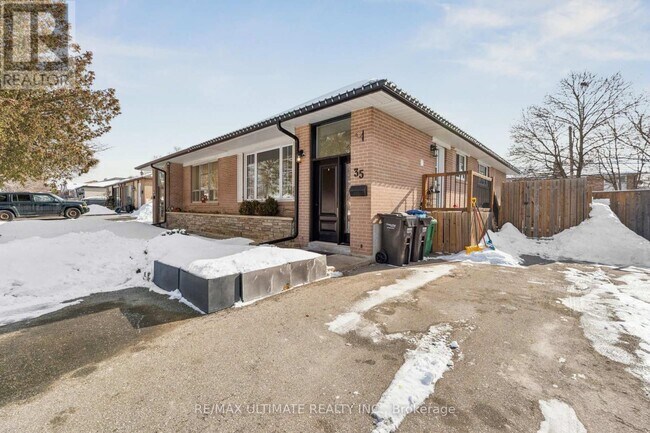 property at 35 Algonquin Blvd