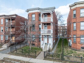 18-24 York St in Hartford, CT - Building Photo