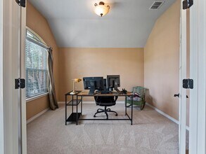 9204 Lockhart Dr in Arlington, TX - Building Photo - Building Photo