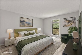 308 Cumberland Ct SE in Smyrna, GA - Foto de edificio - Building Photo