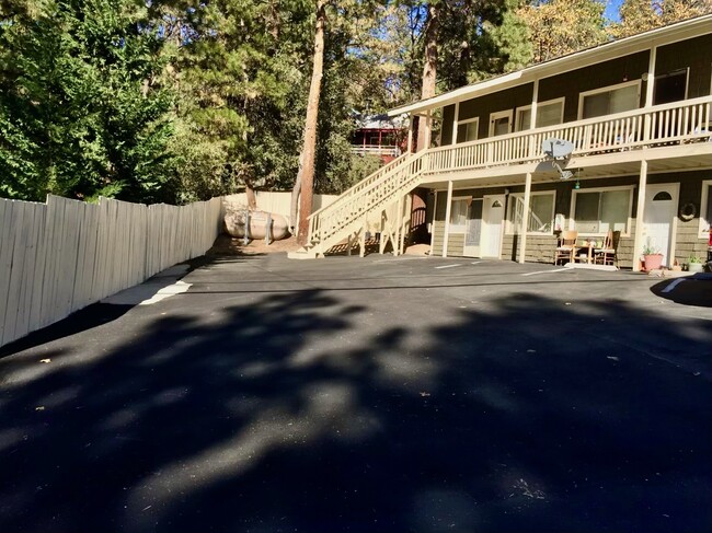 23285 CA-243 in Idyllwild, CA - Building Photo - Building Photo