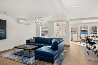 447 E Cooper Ave in Aspen, CO - Foto de edificio - Building Photo