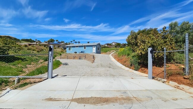 1446 Carrio Dr