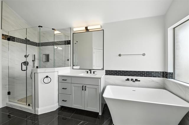 6748 San Fernando