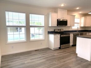 169 Hibiscus Dr in Leesburg, FL - Building Photo - Building Photo