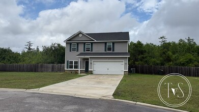 465 Huntington Dr in Ludowici, GA - Building Photo - Building Photo