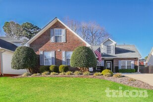 254 Riverrun Dr in Spartanburg, SC - Building Photo