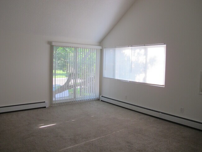 2831 Somerville Dr