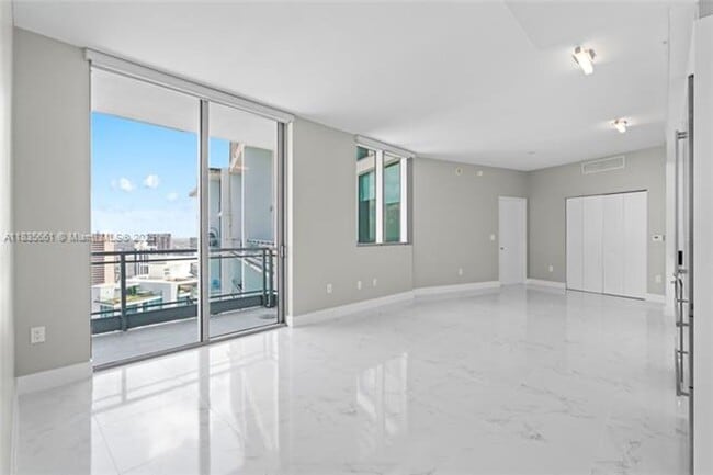 property at 92 SW 3rd St