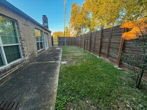 5218 Allendale Rd in Houston, TX - Building Photo - Building Photo