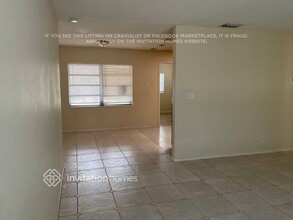 2340 N Cypress Rd in Pompano Beach, FL - Building Photo - Building Photo