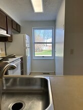 6005 Black Oak Dr in Toledo, OH - Foto de edificio - Building Photo