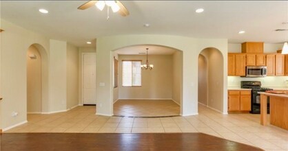 1027 Lyra Way in Beaumont, CA - Building Photo - Building Photo