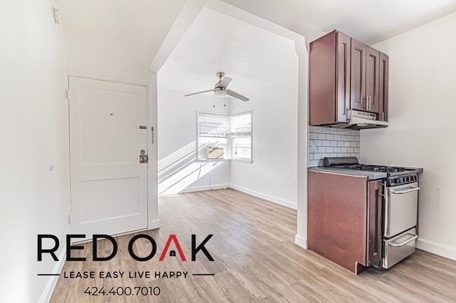 property at 106 N 1st St