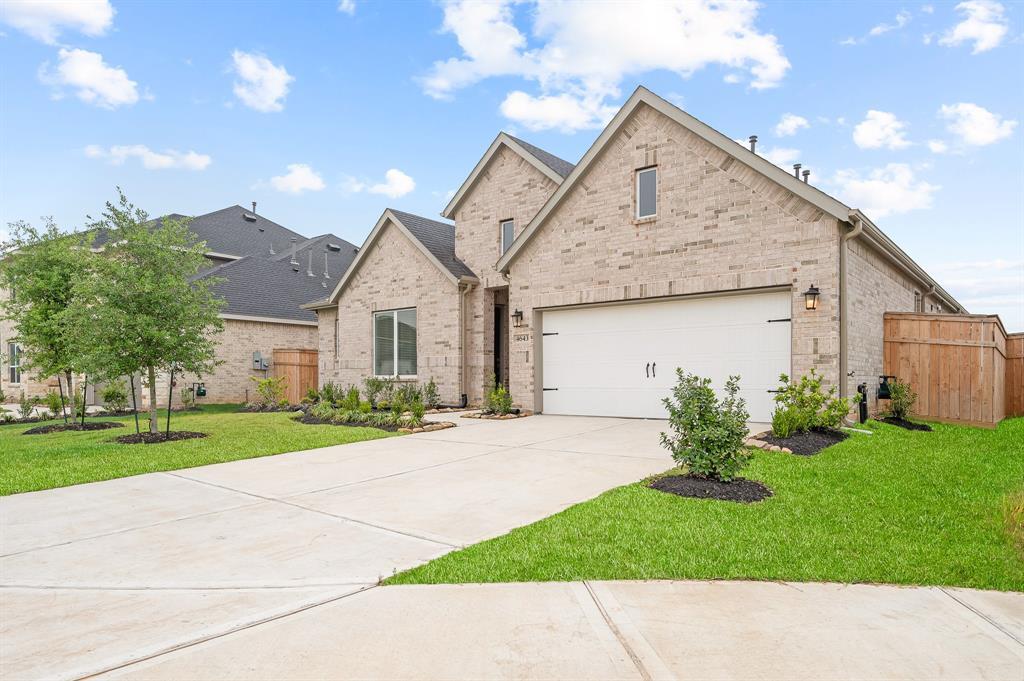 4643 Sleepy Retreat Trl in Fulshear, TX - Building Photo