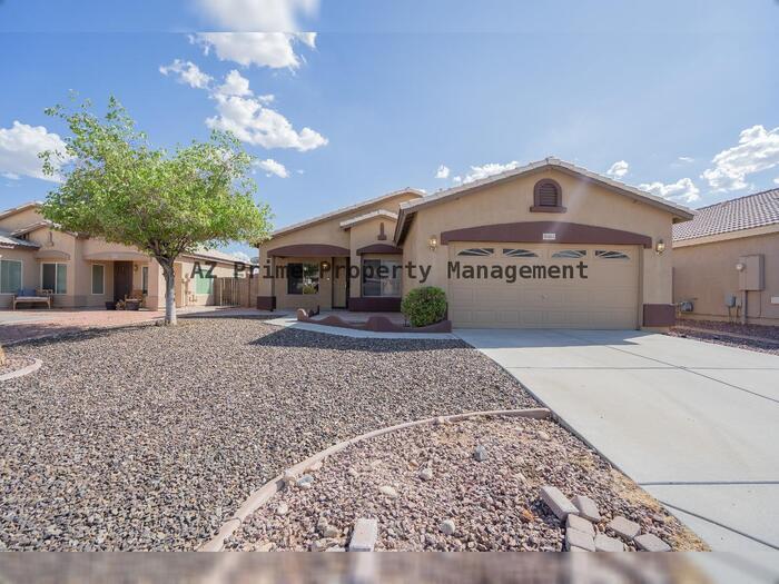 9461 W Quail Ave in Peoria, AZ - Building Photo
