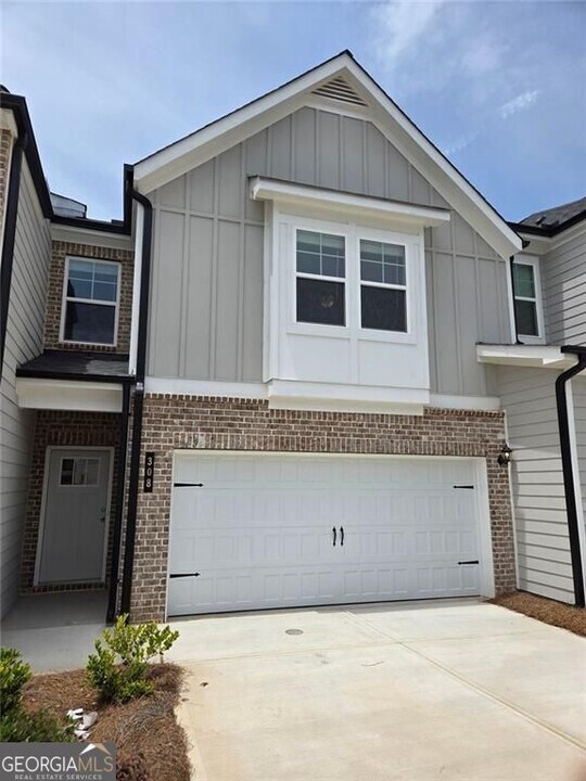 308 Shine Dr in Stockbridge, GA - Building Photo