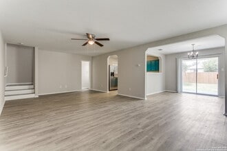 16311 Kentucky Ridge in Schertz, TX - Building Photo - Building Photo