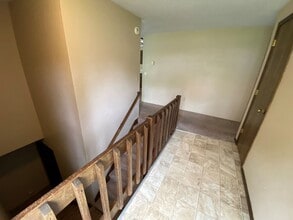 2056 Linnell Ave in Roseburg, OR - Building Photo - Building Photo