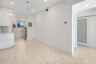 905 Michigan Ave in Miami Beach, FL - Building Photo - Building Photo