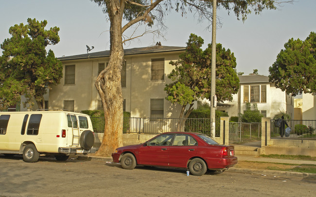 1630 St. Andrews Pl in Los Angeles, CA - Building Photo - Building Photo