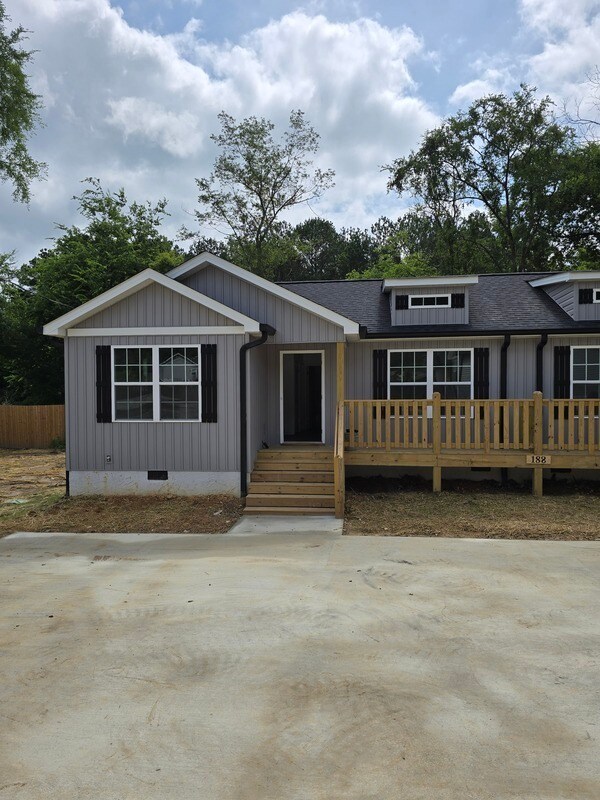 188 Silas Wy in Dalton, GA - Foto de edificio - Building Photo