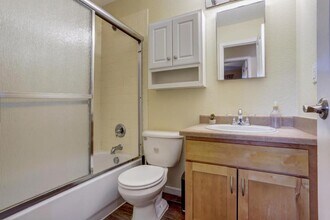 7777 Umatilla St in Denver, CO - Building Photo - Building Photo