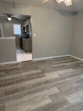 6486 Raymond Dr, Unit Flat Duplex in Union City, GA - Foto de edificio - Building Photo