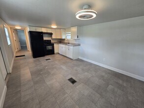 4425 Bryan Ave in Kissimmee, FL - Building Photo - Building Photo