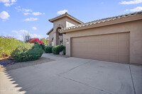 9393 E Hunter Ct in Scottsdale, AZ - Foto de edificio - Building Photo