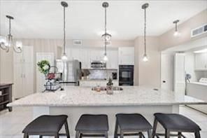 2131 Lake Village Dr in Houston, TX - Building Photo