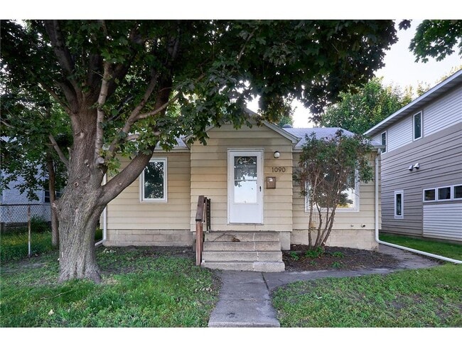 property at 1090 11th Ave SE