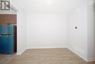274 Ormiston Cres in Ottawa, ON - Building Photo - Building Photo