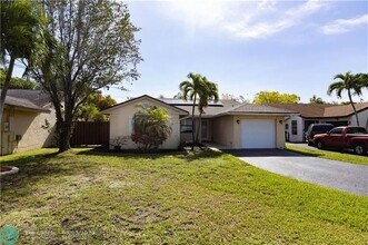 510 Green River Ln in Davie, FL - Foto de edificio - Building Photo