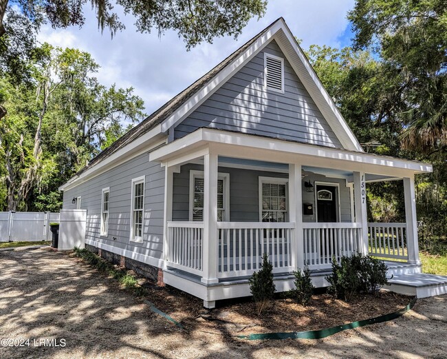 1507 Washington St in Beaufort, SC - Building Photo - Building Photo
