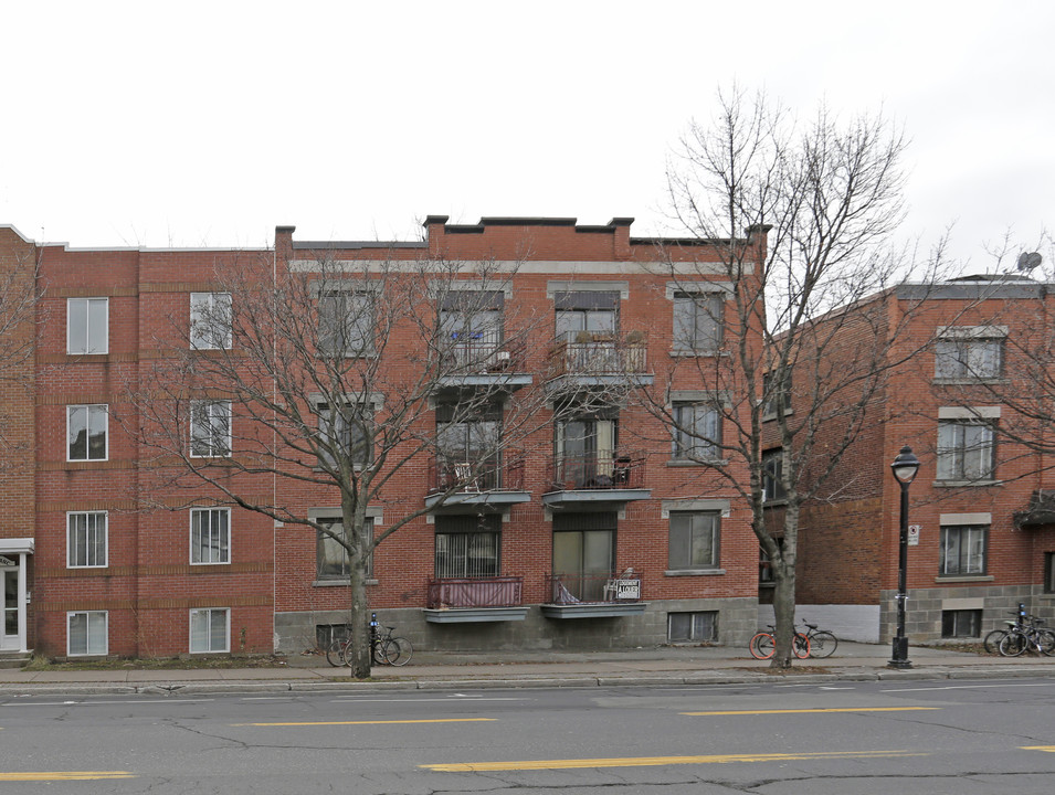 5986-5992 Du Parc Av in Montréal, QC - Building Photo