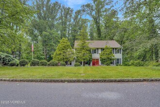 805 Church Ln in Middletown, NJ - Building Photo - Building Photo
