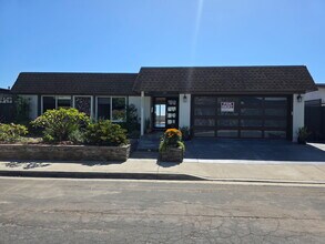 3023 Stockett Way in San Diego, CA - Building Photo - Building Photo