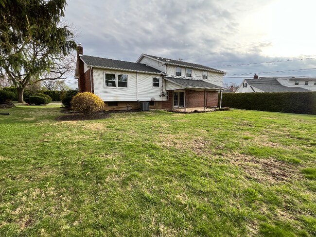 1807 Butztown Rd in Bethlehem, PA - Building Photo - Building Photo