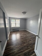 4 Chestnut St in East Orange, NJ - Building Photo - Building Photo
