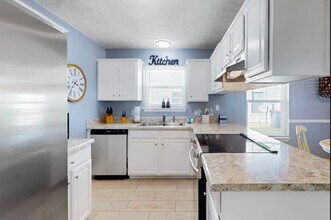 166 White Cap Way in Panama City, FL - Building Photo - Building Photo