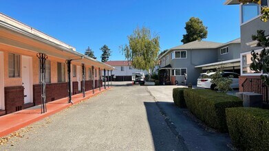 2053 Central Ave in Alameda, CA - Building Photo - Building Photo